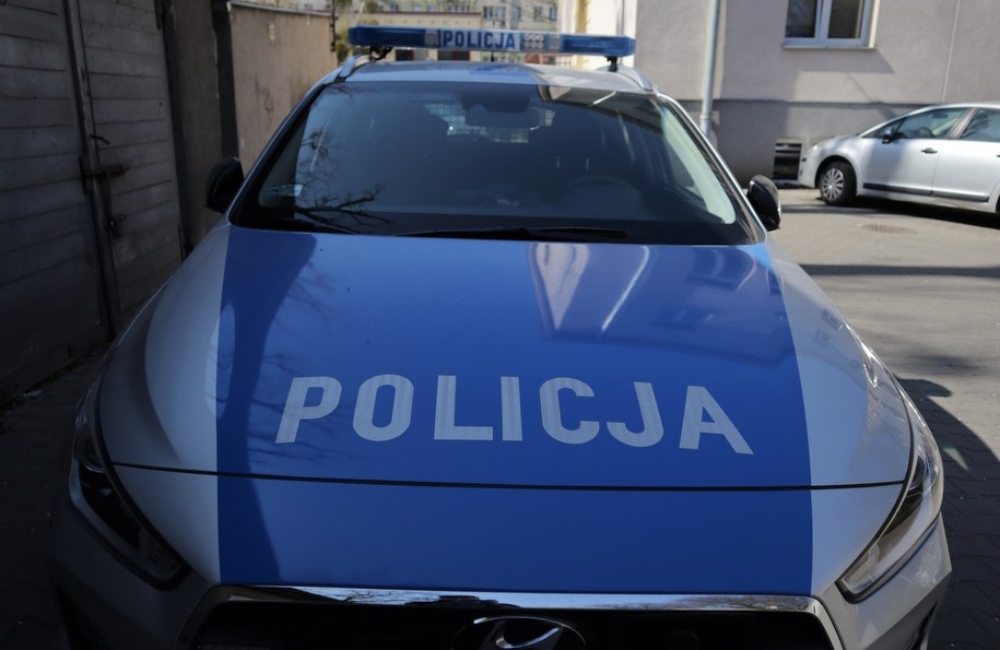 ​Pożar auta i poparzone ciało kobiety na węźle Konotopa. Policja poszukuje świadków zdarzenia