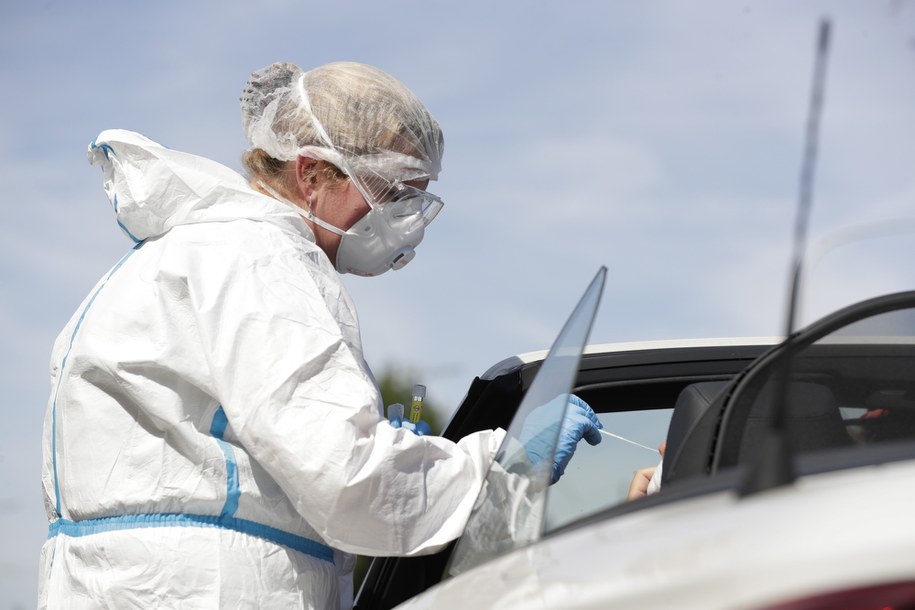 Bezprecedensowa akcja w Nowym Sączu. Pobrano prawie 5 tys. wymazów