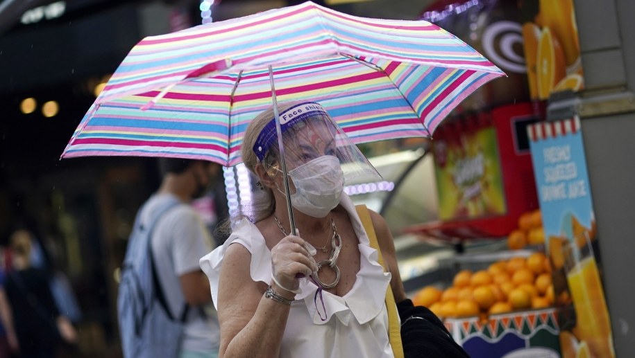 Wielka Brytania: Dalsze luzowanie restrykcji, wesela do 30 osób