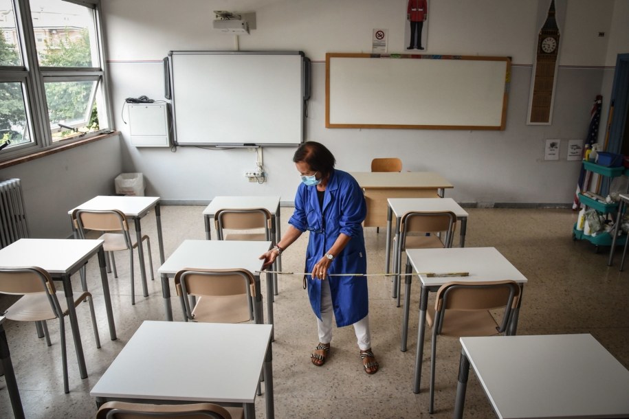 PSL-Kukiz15: W czerwonych strefach uczniowie nie powinni wracać do szkół 1 września