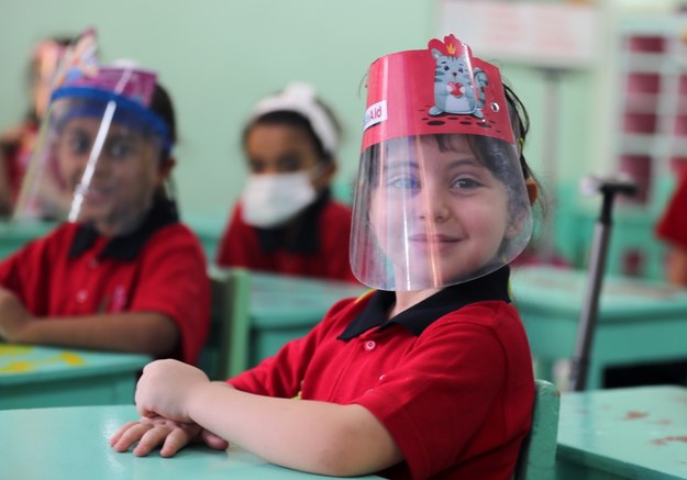 Koronawirus w Europie: Jak radzą sobie szkoły w poszczególnych krajach