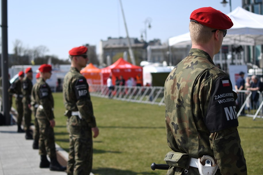Żandarmeria Wojskowa będzie pomagała policji. MON: To standardowe działania