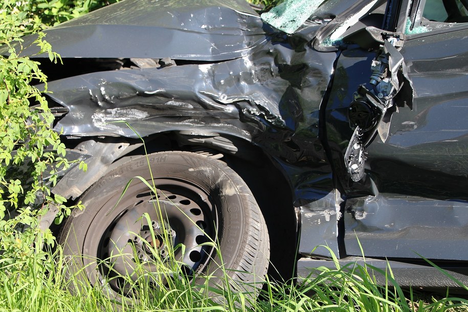 Pijany kierowca audi zderzył się z… pijanym kierowcą audi