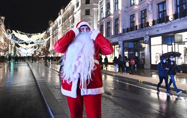 Europa wprowadza restrykcje na Boże Narodzenie. Czego robić nie wolno?