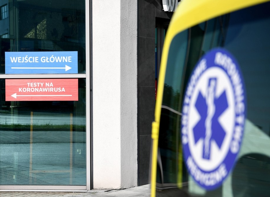 Brytyjska mutacja koronawirusa już w Polsce. "Nie było szans, żeby ten wariant się nie pojawił"