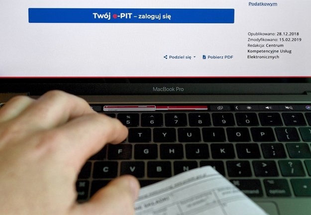 Ponad 3 miliony Polaków nie może rozliczyć PIT-ów przez internet