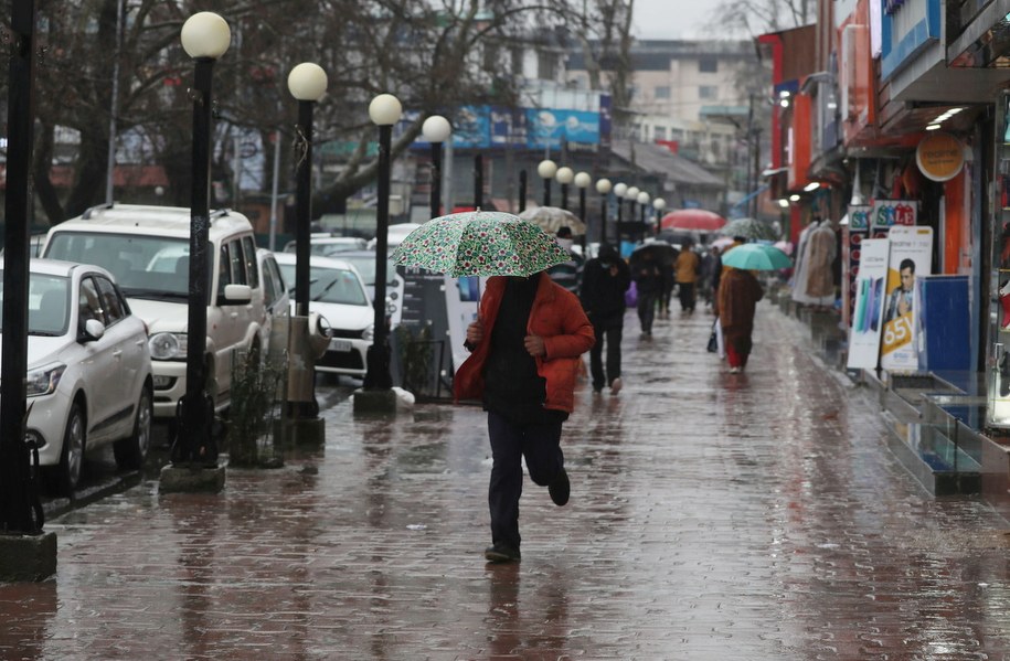 Wichury, burze i grad. Są ostrzeżenia dla 5 województw
