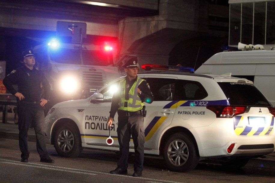 Wystrzelił serię z automatu na imprezie. Bo nie było fajerwerków