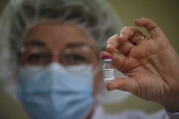 Pfizer chce zatwierdzić szczepionkę dla młodzieży. Jest wniosek w USA