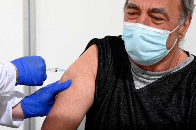 Ruszyły zapisy dla 54-latków na szczepienia przeciw Covid-19