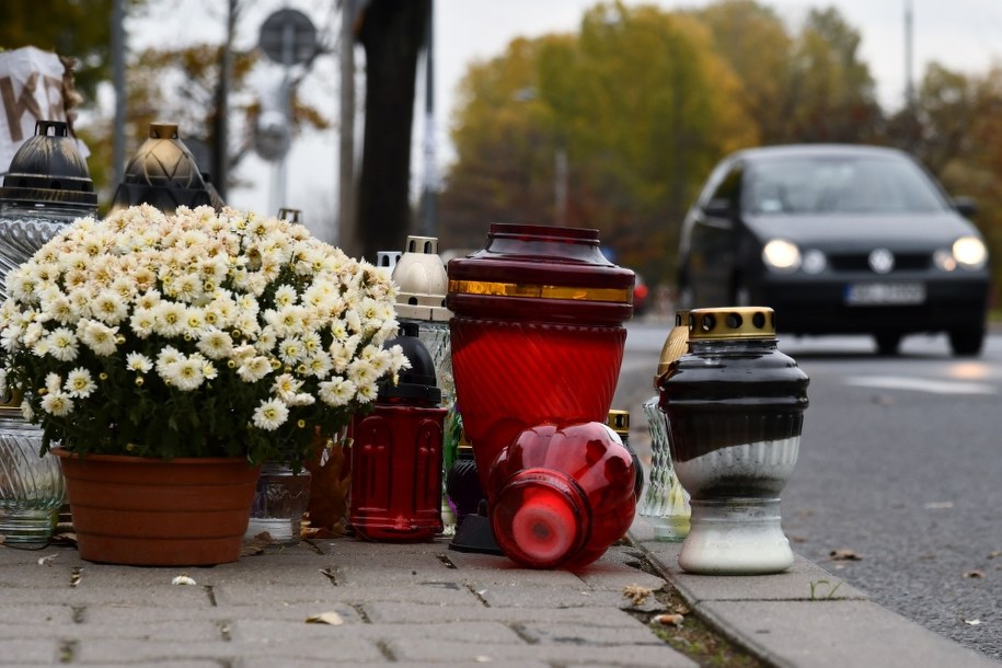 Śmiertelne potrącenie w Mikołowie. Policja wie, jakim autem jechał sprawca
