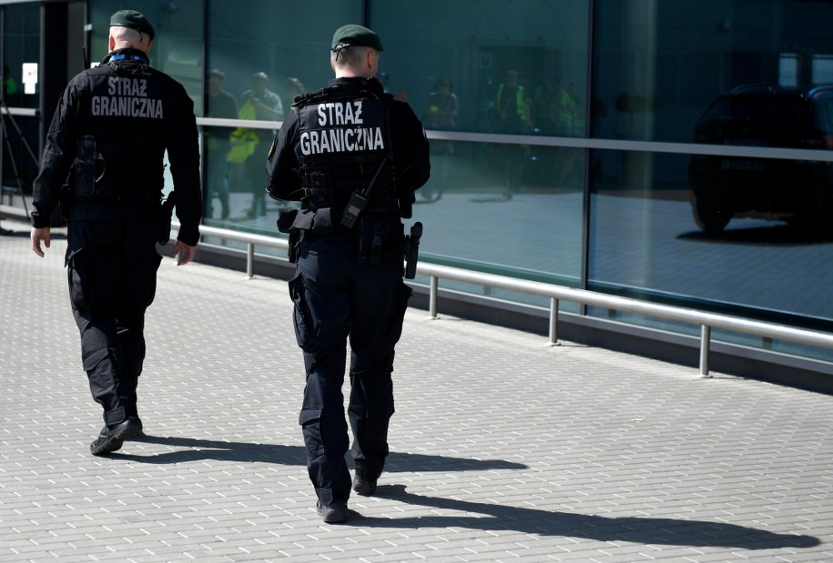 Podwyżki dla mundurowych. Związkowcy ze straży granicznej i policji przyjęli ofertę