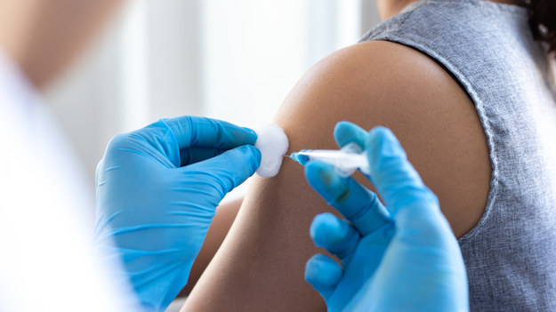 W Rzeszowie ruszyły bezpłatne szczepienia przeciwko grypie dla seniorów