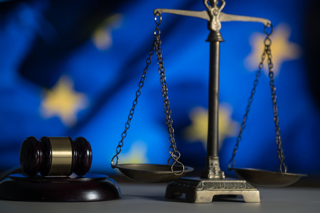 Sassoli: PE pozwie KE za niestosowanie zapisu "pieniądze za praworządność"