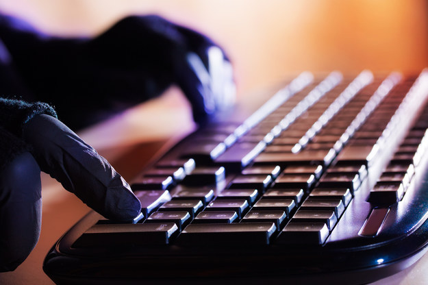 Cyberprzestępcy podszywają się pod numery telefonów policji