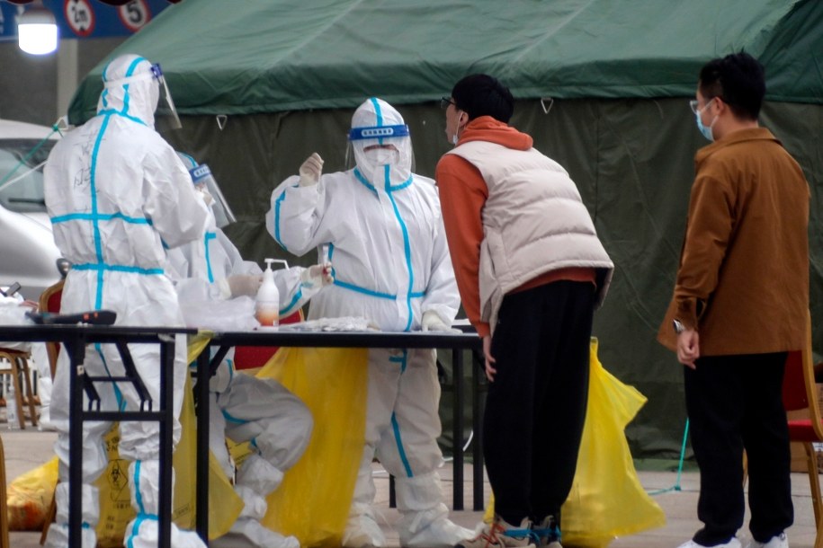 Prawie 38 tysięcy zakażeń w Rosji. Wprowadzono „dni niepracujące”