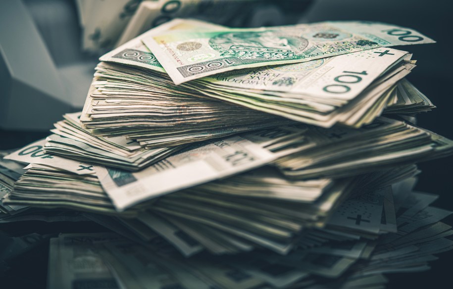 Koszalin: Była księgowa sądu oskarżona o przywłaszczenie prawie 600 tys. zł