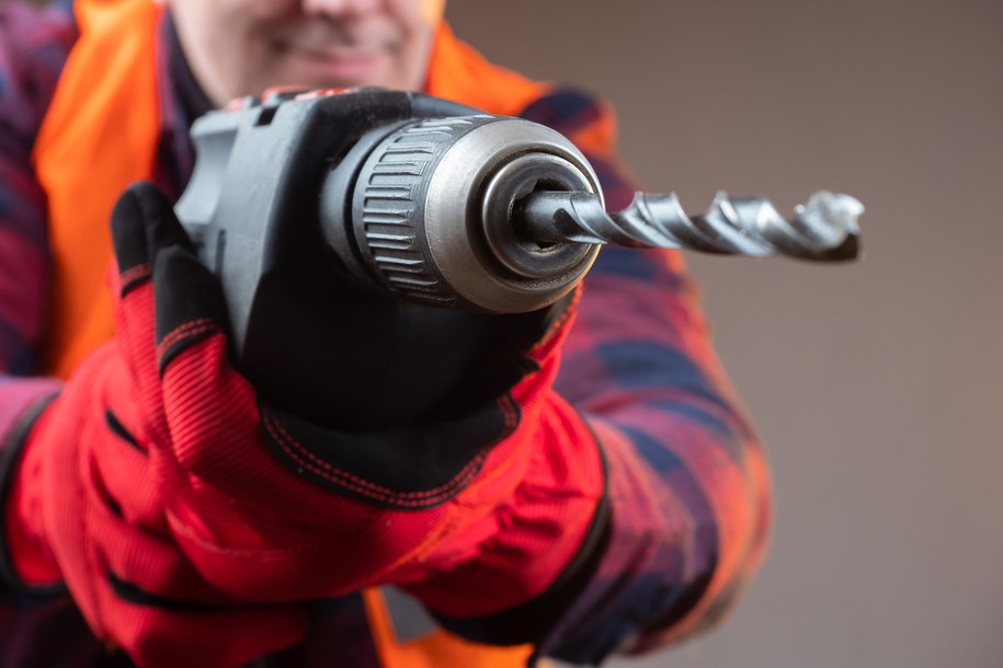 Policjant z 25-letnim stażem przyłapany w sklepie... na oszustwie