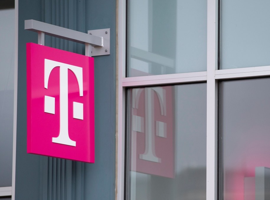 Atak hakerski na T-Mobile. "Największy w historii operatorów sieci komórkowej w Polsce"