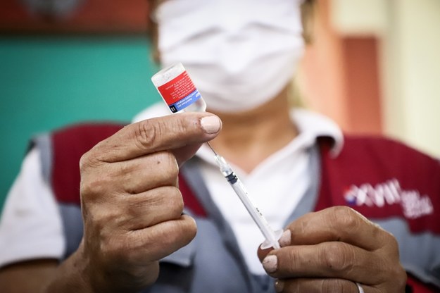 EMA rekomenduje czwartą dawkę szczepionki dla osób powyżej 80 lat