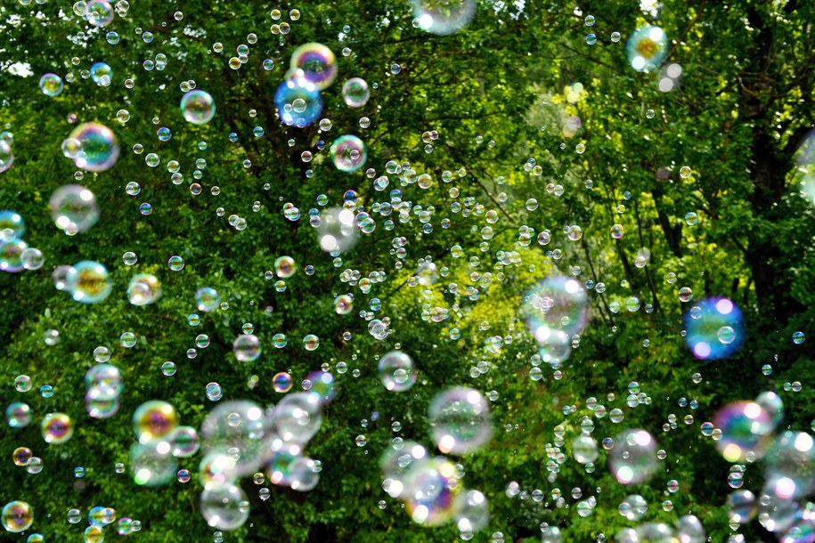 Komunia 2022. Jak zorganizować przyjęcie? Ile kosztuje?