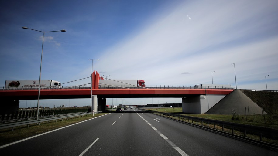 Będą opłaty na nowych ekspresówkach i autostradach. Kiedy rząd je wprowadzi?