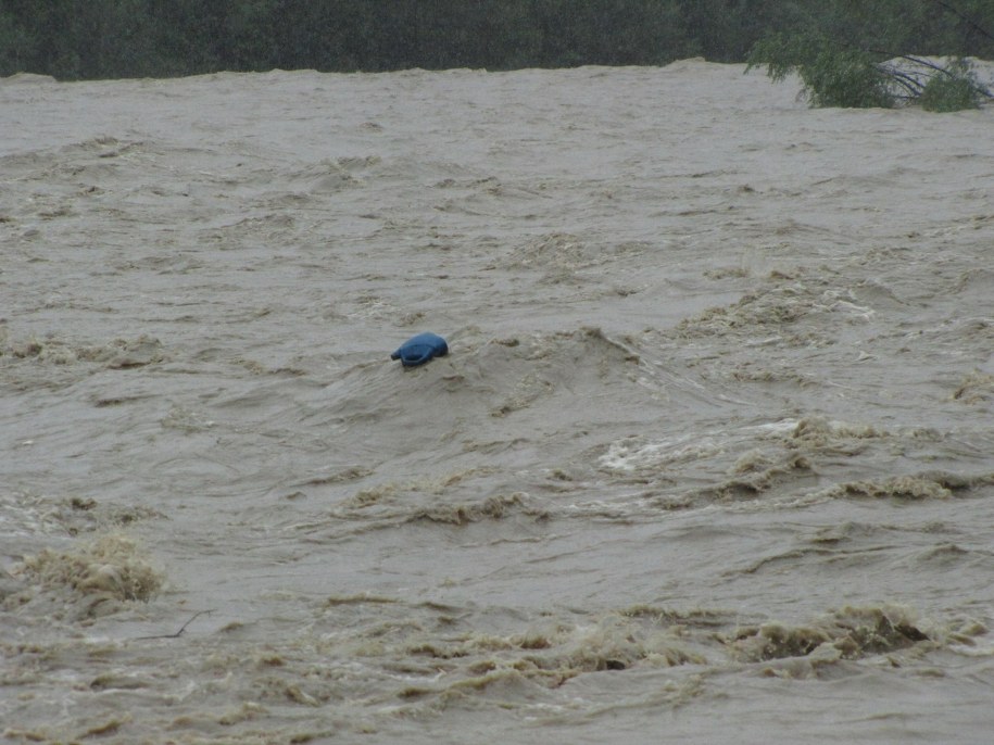 Rośnie poziom wody w rzekach w woj. śląskim. Możliwe lokalne podtopienia
