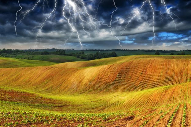 Burzowy pierwszy dzień astronomicznego lata. Sprawdź pogodę!