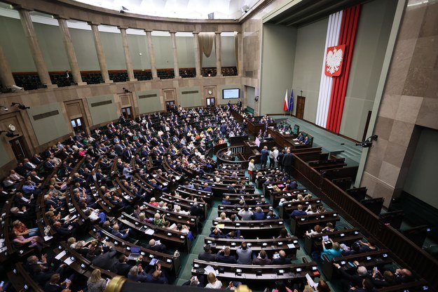 Opozycja zapowiada, że nie poprze ustawy dot. CPK. Są wnioski o odrzucenie projektu