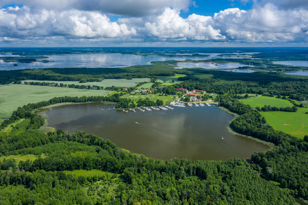 Działki na Mazurach. "Ludzie niechętnie wyzbywają się teraz takich nieruchomości"