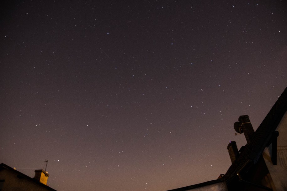 Obserwacja Perseidów nad Warszawą. W tym miejscu zgasną światła