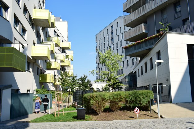 Tragedia w Wiedniu. 11-latek z zaburzeniami wyrzucił przez balkon braciszka