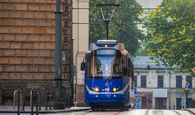 Kraków: Maczetami zaatakowali pasażera tramwaju. Na pomoc ruszyli pracownicy MPK
