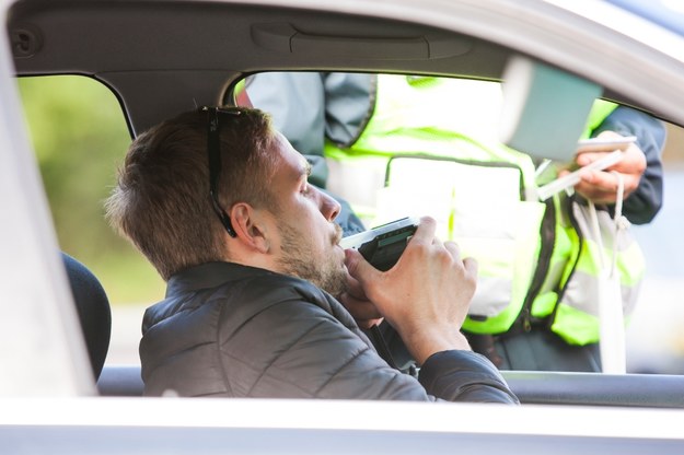 Miał 3 promile alkoholu, w samochodzie sześciu pasażerów