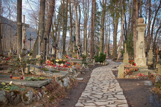 Wszystkich Świętych: Utrudnienia przy zakopiańskich cmentarzach