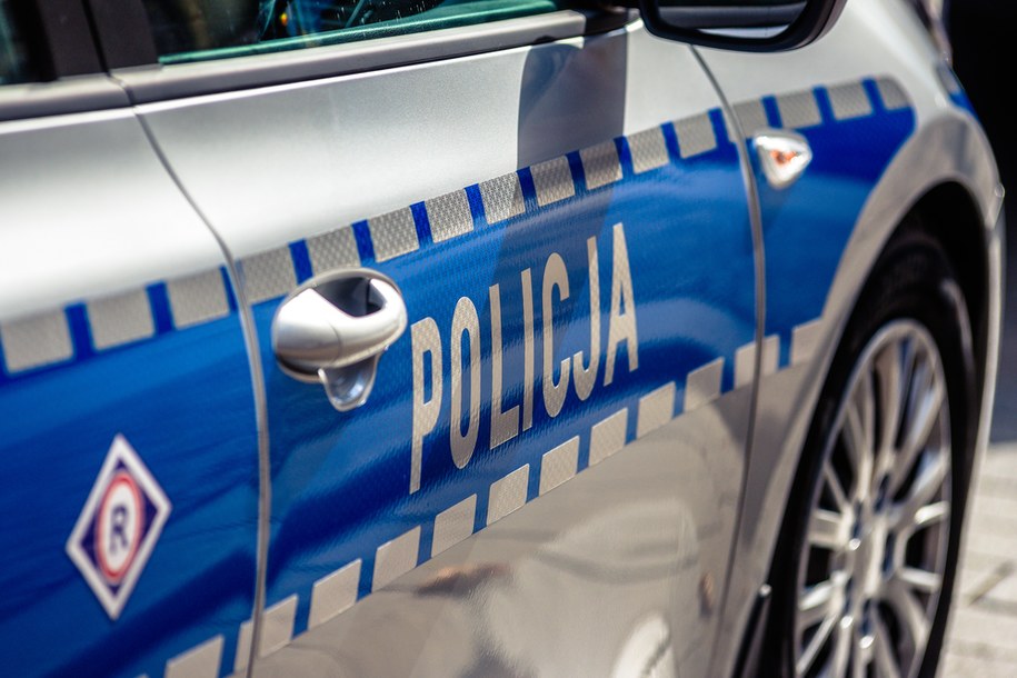 Bójka nastolatków. 14-latek kilkukrotnie raniony nożem