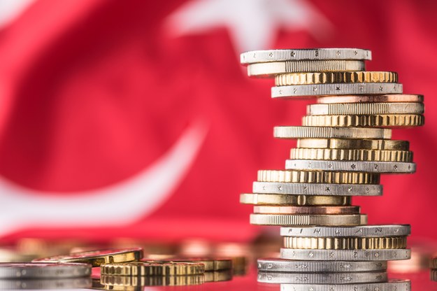 Turcja ścina stopy, mimo gigantycznej inflacji. "Nawet 185 procent"