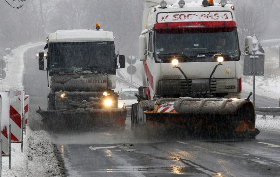 Zajeżdżony śnieg i błoto pośniegowe w Lubelskiem. Największy mróz we Włodawie