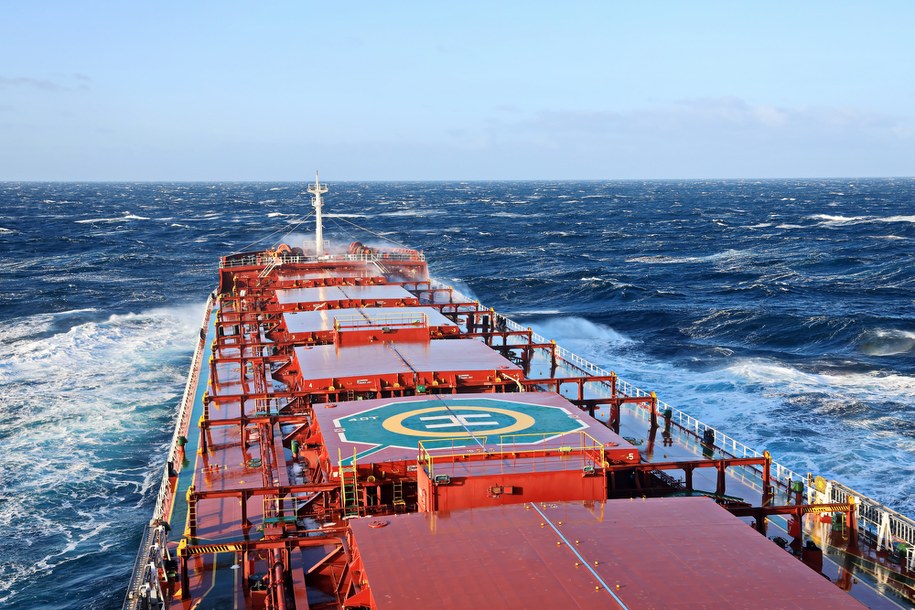 Statek na mieliźnie w rejonie Kanału Sueskiego