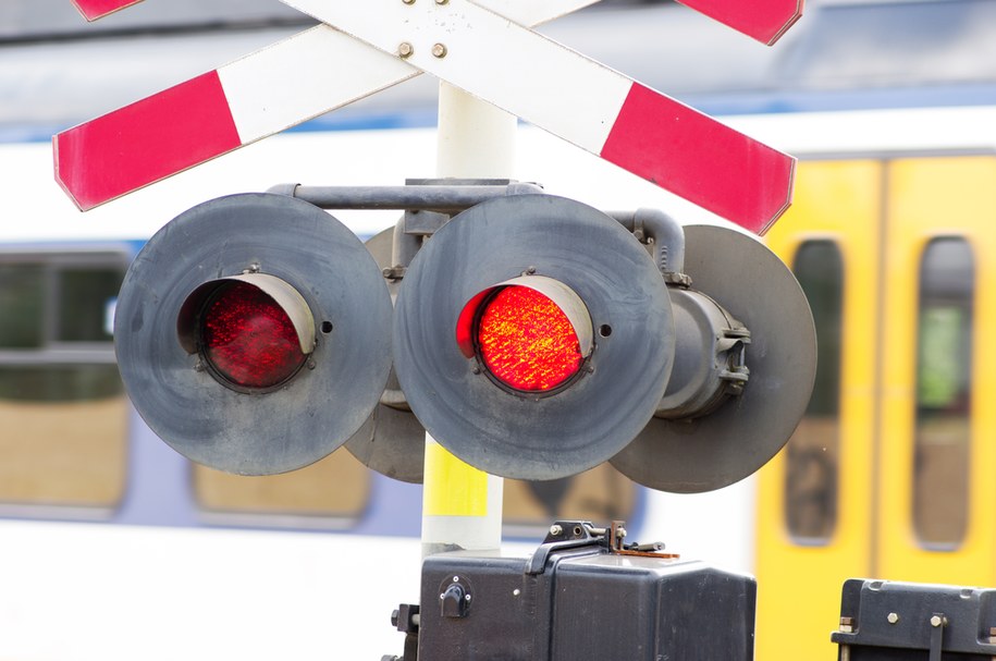 Śmiertelny wypadek na torach kolejowych. Wstrzymano ruch pociągów