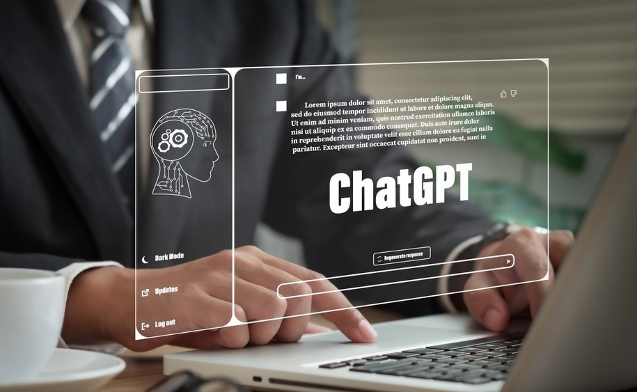 ​Sztuczna inteligencja vs szkoły. Czat napisze wypracowanie za ucznia i pomoże mu w kartkówce