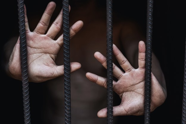 ONZ: Odnotowano pierwszy spadek liczby ofiar handlu ludźmi