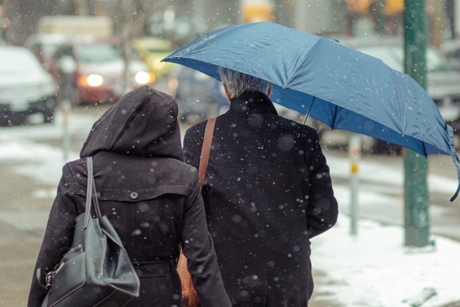 Śnieg, deszcz ze śniegiem i deszcz. Sprawdź prognozę na wtorek