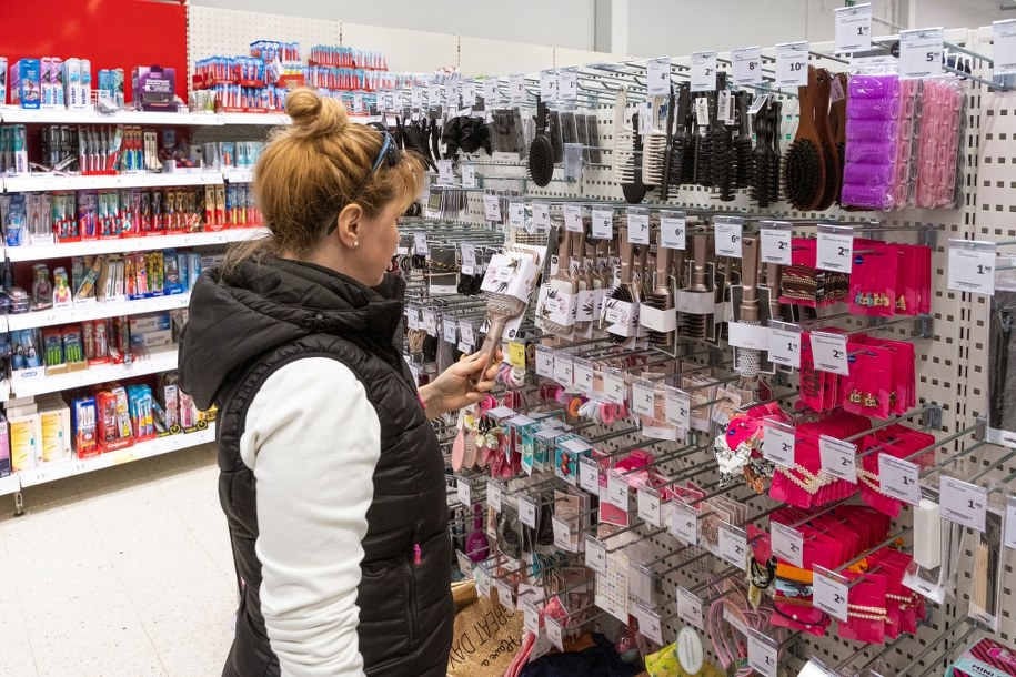 Rosjanie znaleźli sposób, jak omijać restrykcje i robią zakupy w Finlandii