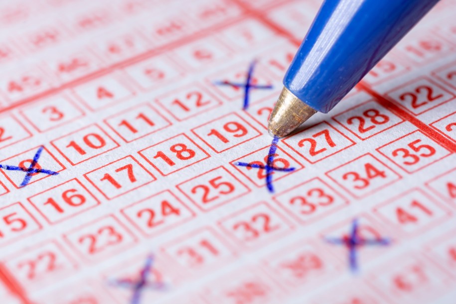 18-latka pierwszy raz zagrała w lotto. Wygrała miliony