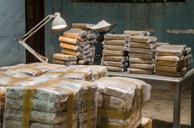 Ekwador skonfiskowaną kokainę wykorzystuje do produkcji betonu budowlanego