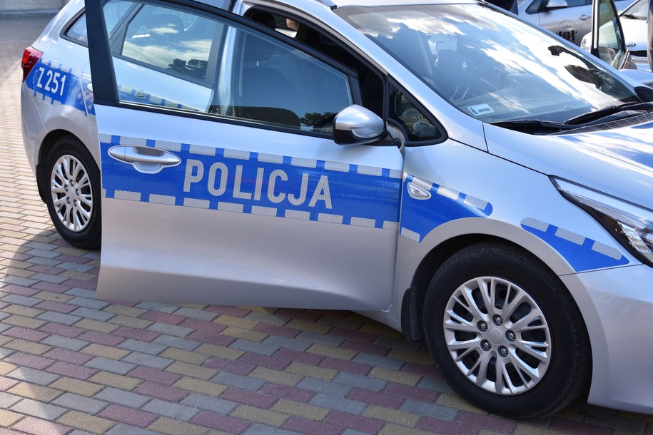 Policjantka wezwała wsparcie. W trakcie spotkania ze znajomymi