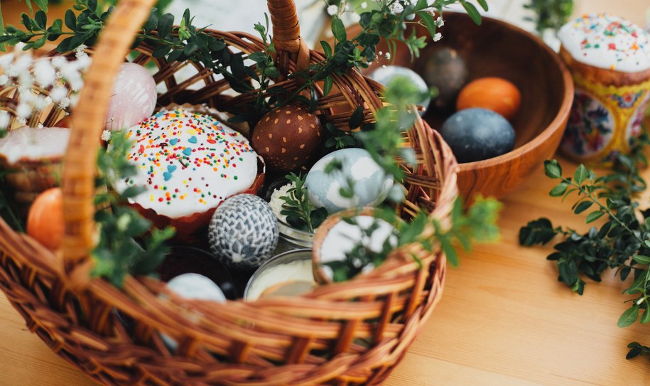 Wielkanocny koszyczek. Co powinno się w nim znaleźć?