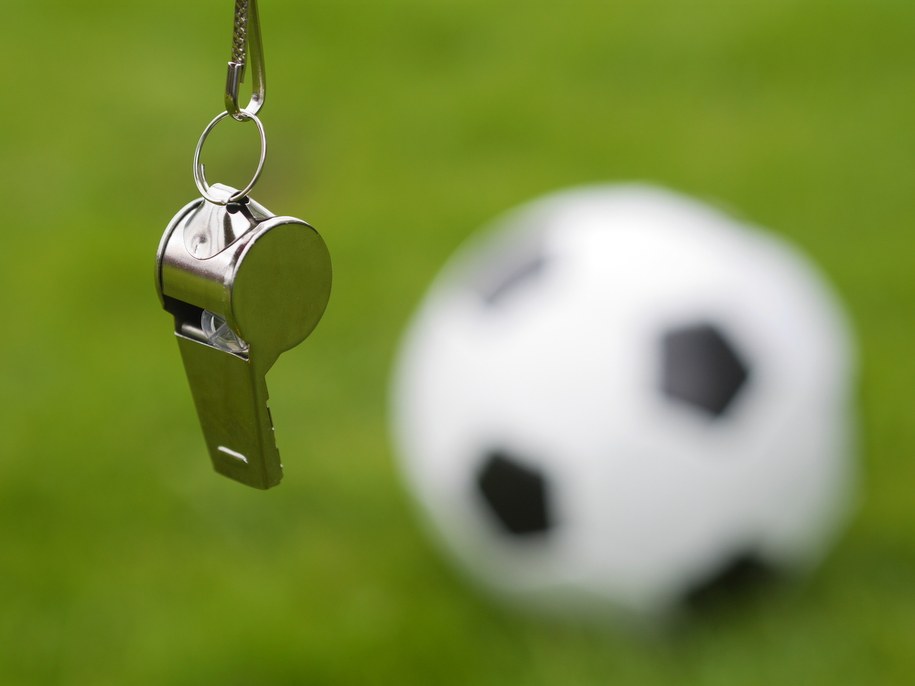 Sędziowie w Premier League mają pomagać muzułmanom