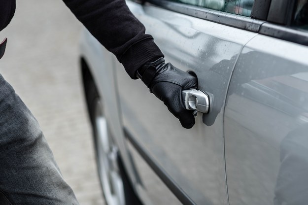 ​Okradali podróżnych na parkingach przy autostradzie. Dwóch Gruzinów zatrzymanych